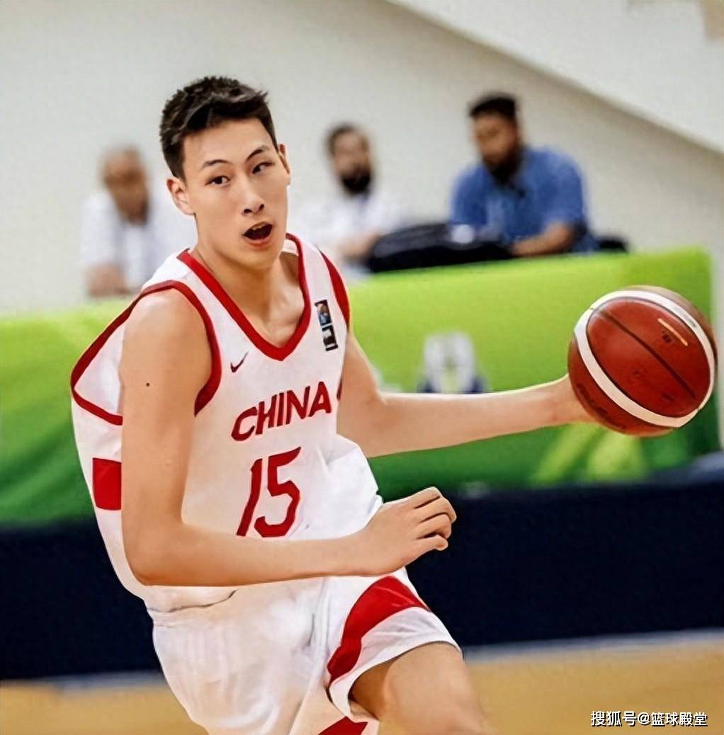 篮球大奖赛焦点战:辽东麒麟队鏖战胶东旋风队,新星闪耀。门前嗅觉决定胜负 篮球大奖赛焦点战:辽东麒麟队鏖战胶东旋风队,新星闪耀。门前嗅觉决定胜负