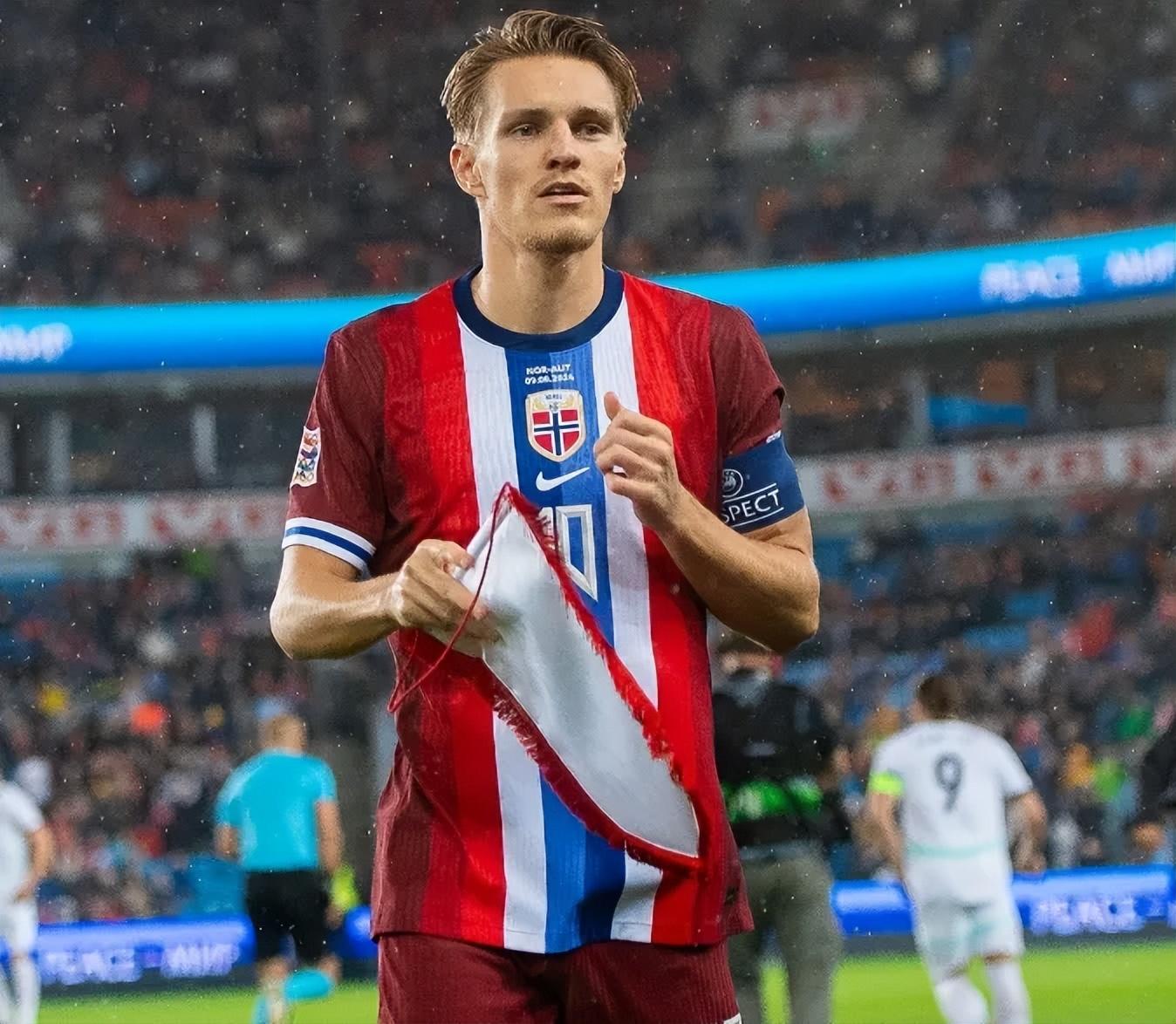 包含阿森纳发布备战花絮,关键战内部沟通,世俱杯任务艰巨,年轻球员获得机会的词条 包含阿森纳发布备战花絮,关键战内部沟通,世俱杯任务艰巨,年轻球员获得机会的词条